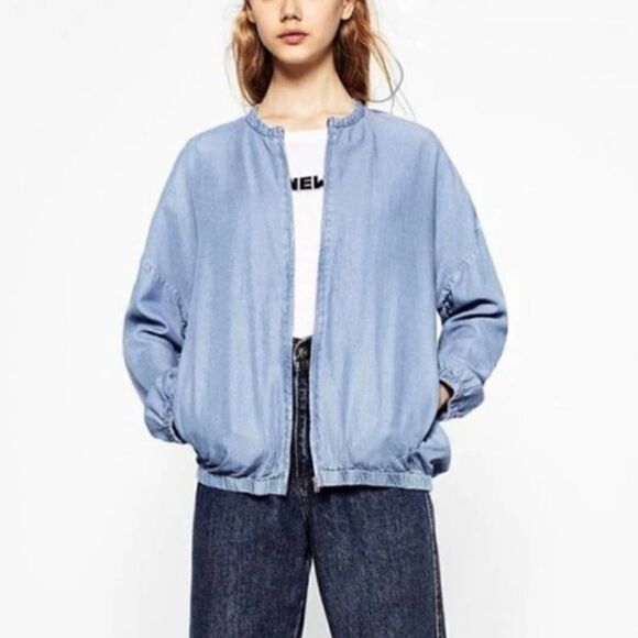 Zara Trafaluc Denim-Wear Chambray Zip Bomber Jacket Size Small - Picture 1 of 13